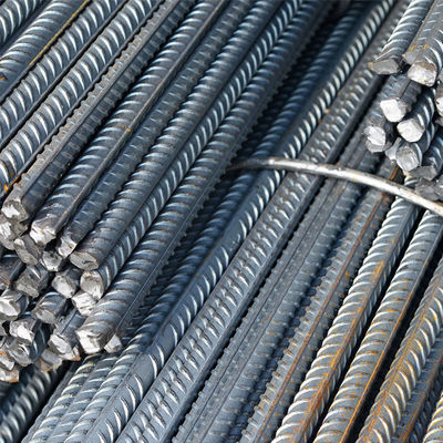 Op maat gemaakte buigservice en aanpasbare lengte 6-12M HRB400 HRB500 Rebar A 500 C
