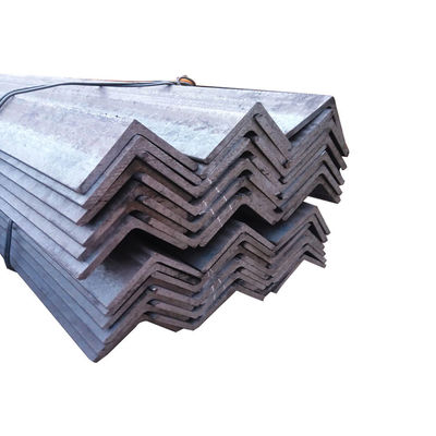 Concurrerend en niet-gelegeerd materiaal voor rechthoekig hoekstaal in de bouw